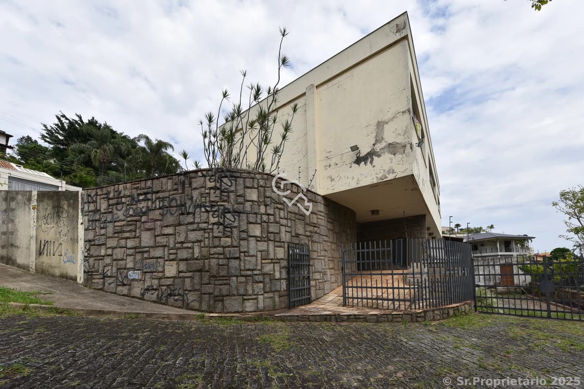 Casa, 6 Quartos, 4 Suites, 6 Vagas