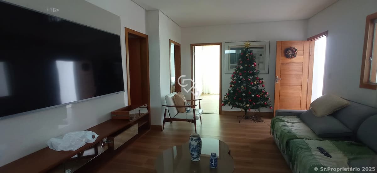 Casa, 5 Quartos, 2 Suites, 2 Vagas